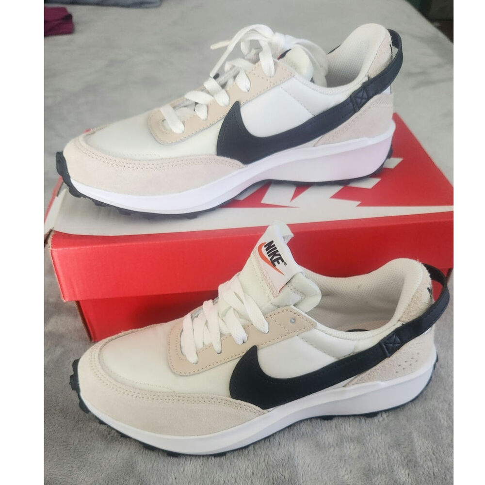 Nike Waffle Debut Black White Cream women's 6.5 New with Box tan